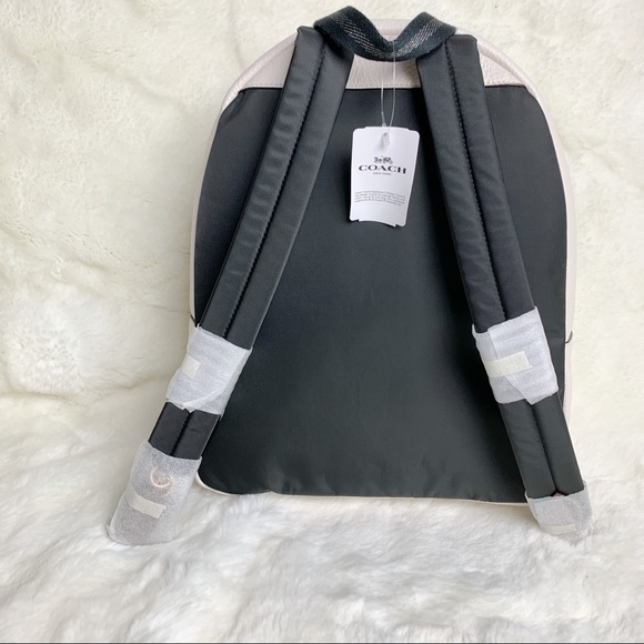 🐻 Coach Medium Charlie Backpack With Vandal Gummy - Picture 4 of 13